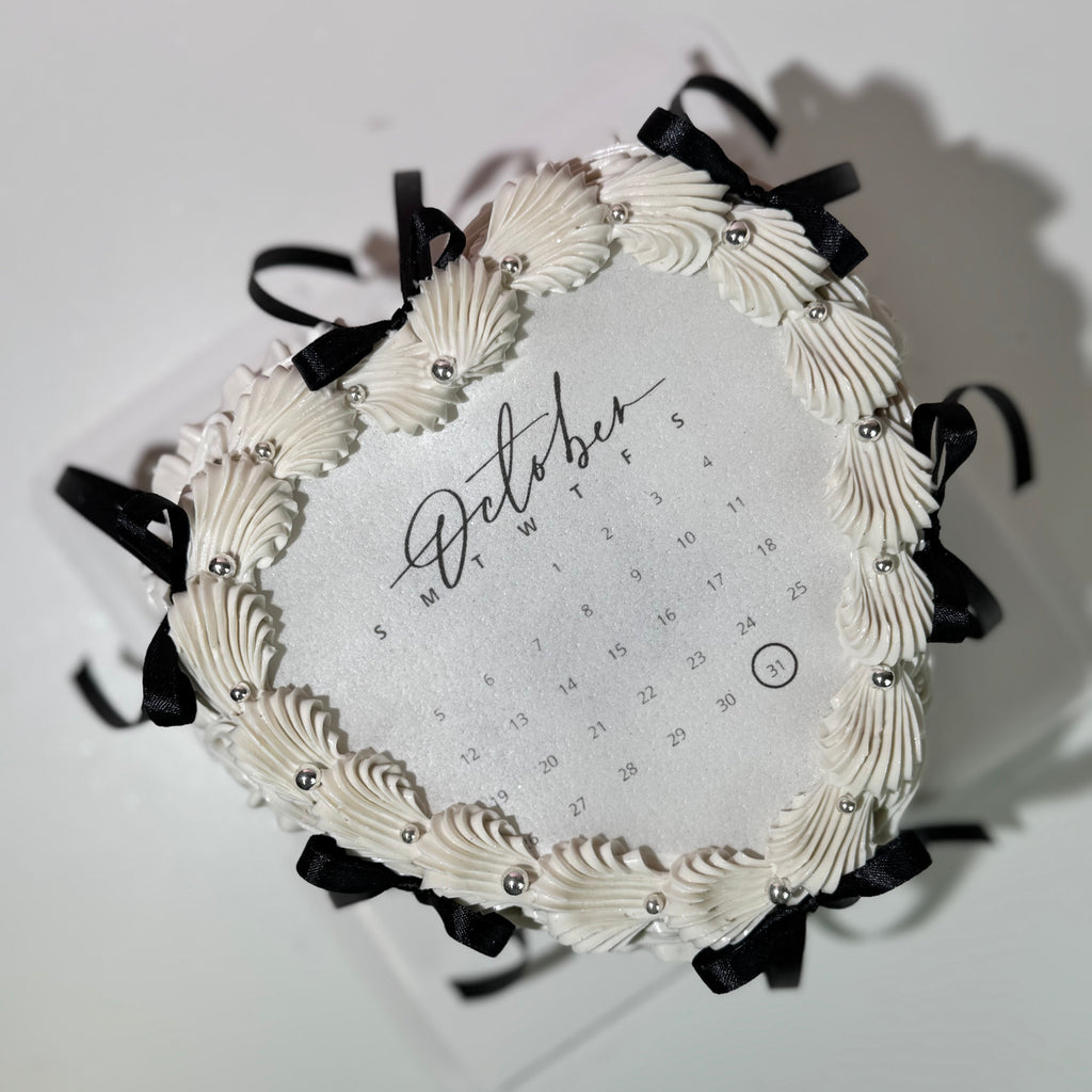 Calendar vintage Cake