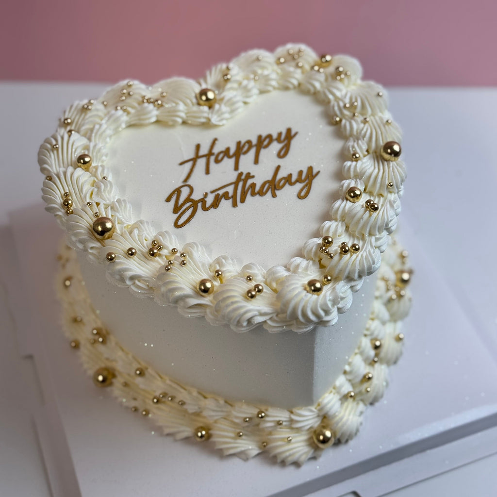 Elegant Pearl Cake