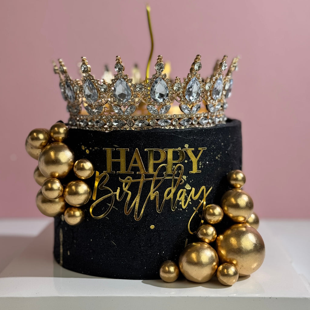 Aesthetic Queen Cake