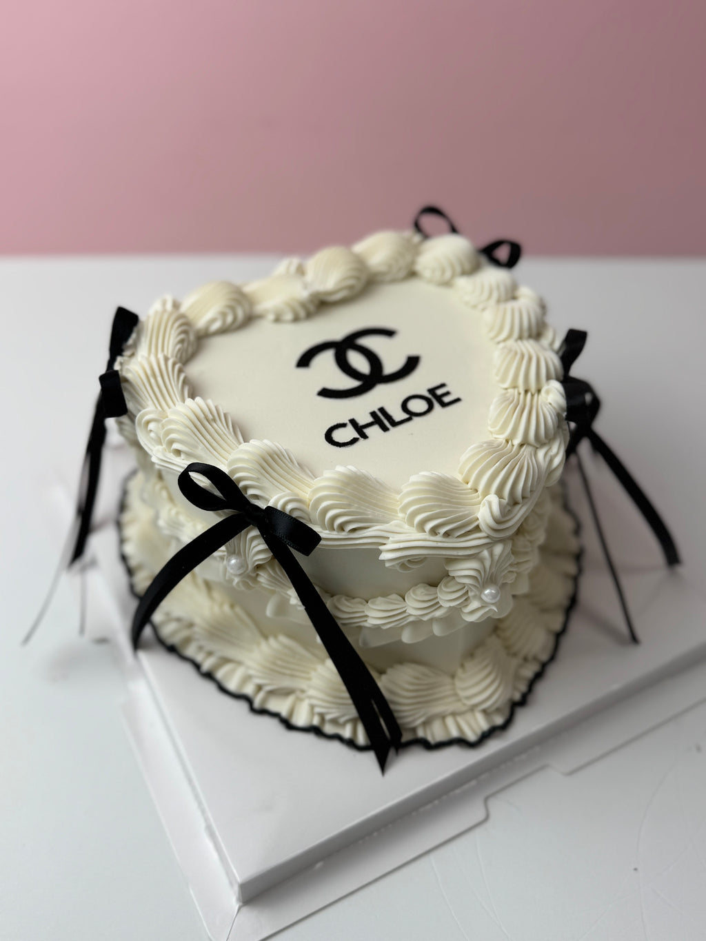 Chanel vintage cake